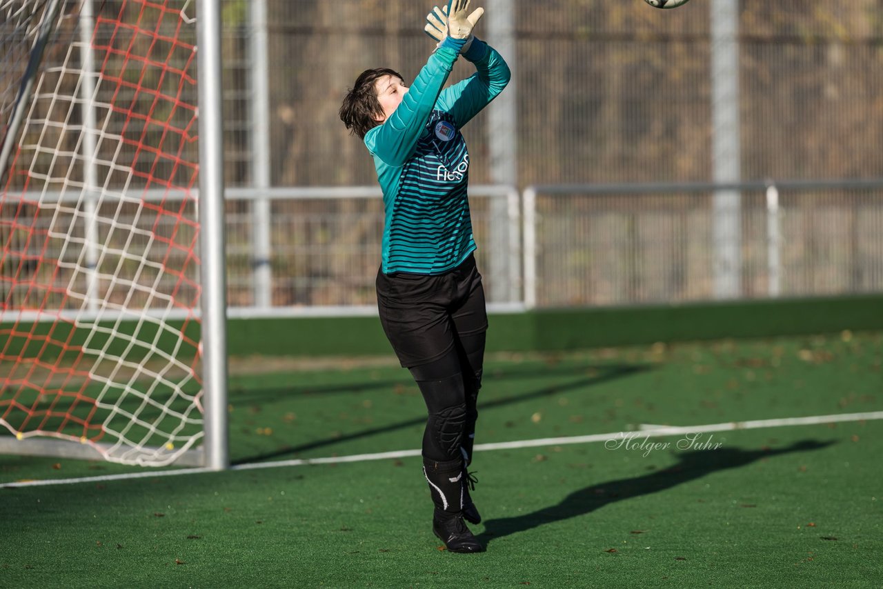 Bild 129 - wBJ VfL Pinneberg2 - Eimsbuttler TV 3 : Ergebnis: 5:0